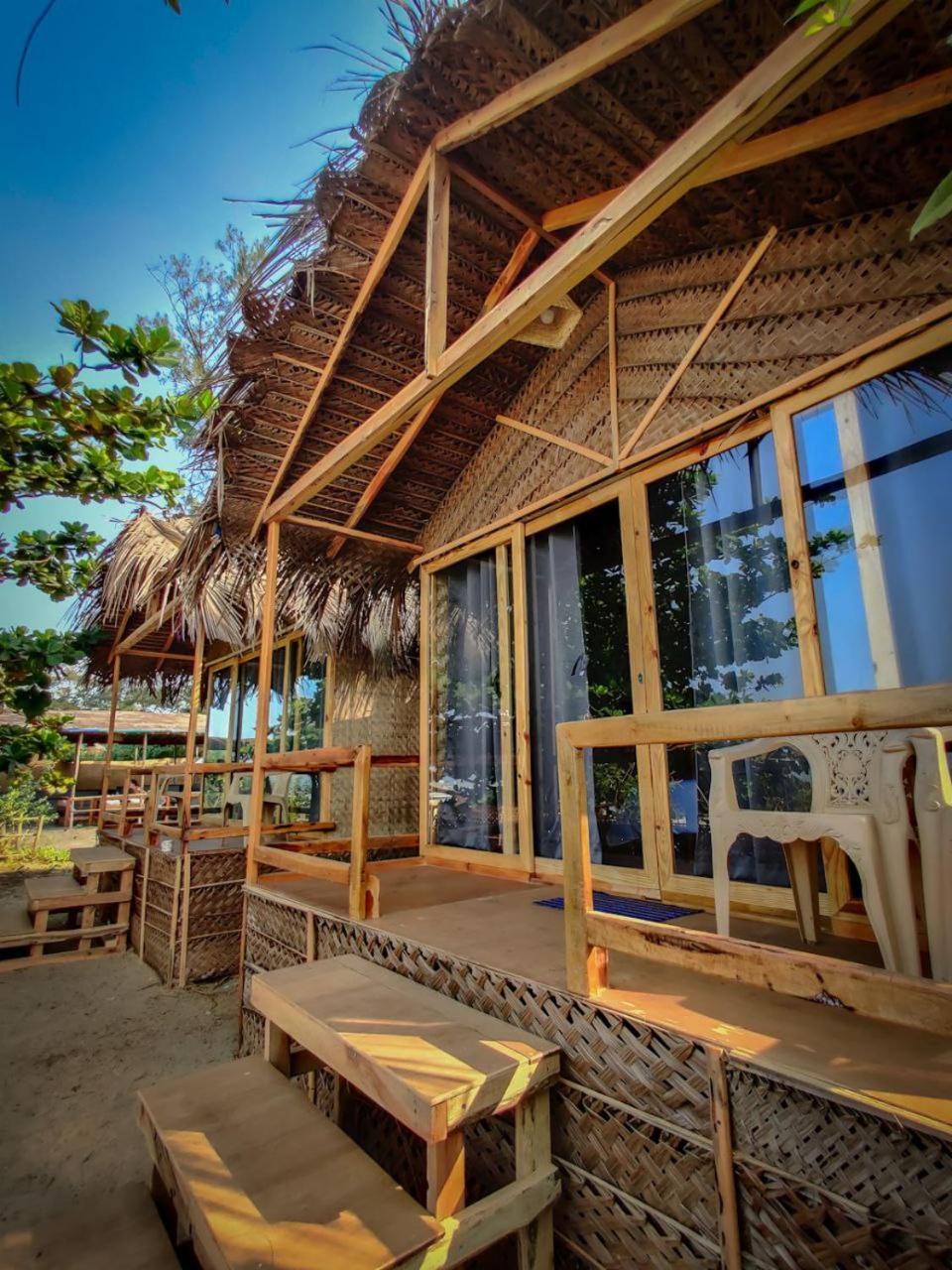 Lost Monk Beach Cottage 阿姆波尔 外观 照片