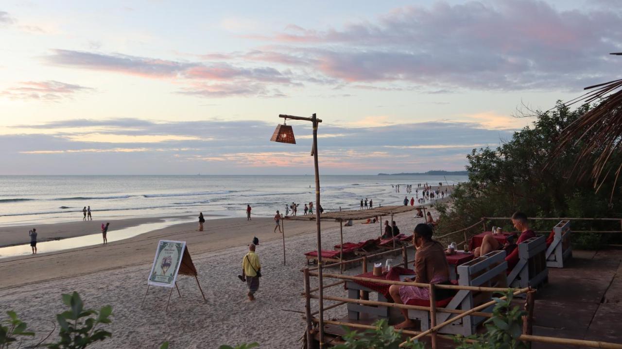 Lost Monk Beach Cottage 阿姆波尔 外观 照片